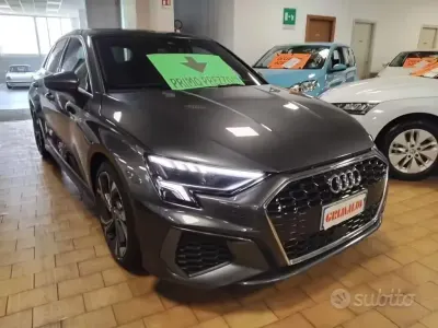 Begagnad Audi A3 S-Line 150 HK (110 kW) 2023 Grå Sedan