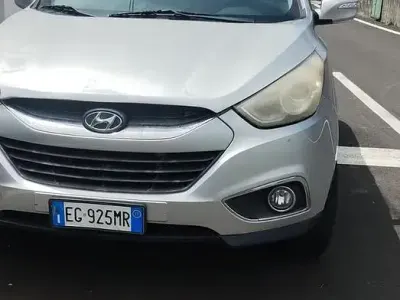 Usata Hyundai ix35 115 CV (84 kW) 2011 Grigio SUV
