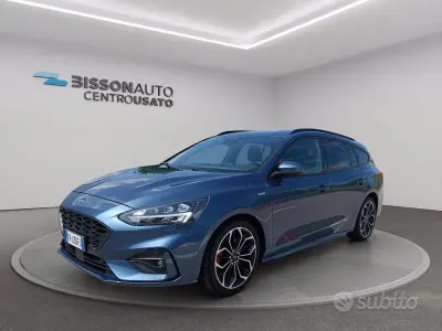 Usata Ford Focus ST-Line 120 CV (88 kW) 2019 Blu Station wagon