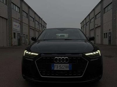 Usata Audi A1 Sportback Ambiente 116 CV (85 kW) 2019 Blu/azzurro Utilitaria