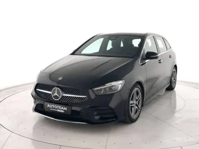 Begagnad Mercedes B200 AMG Line Premium 163 HK (119 kW) 2024 Svart Minibuss