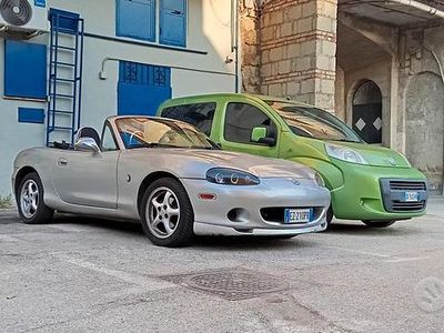Usata Mazda MX5 90 CV (66 kW) 2003 Grigio Cabrio