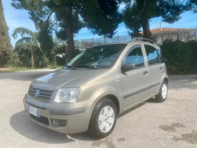Usata Fiat Panda Emotion 60 CV (44 kW) 2007 Giallo Utilitaria