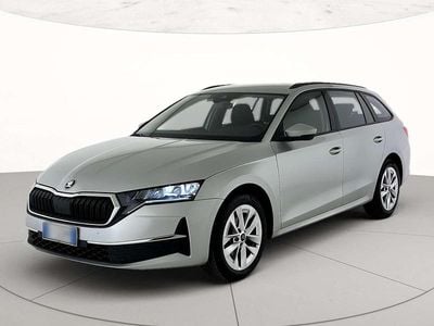 Usata Skoda Octavia Selection 150 CV (110 kW) 2025 Argento brillante metallizzato Station wagon