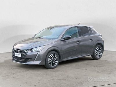 Usata Peugeot 208 Allure 101 CV (74 kW) 2022 Grigio Utilitaria