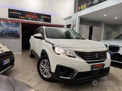 Usado Peugeot 5008 Business-Line 131 HP (96 kW) 2019 Branco SUV