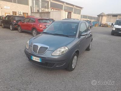 Usata Lancia Ypsilon 59 CV (43 kW) 2006 Grigio Utilitaria