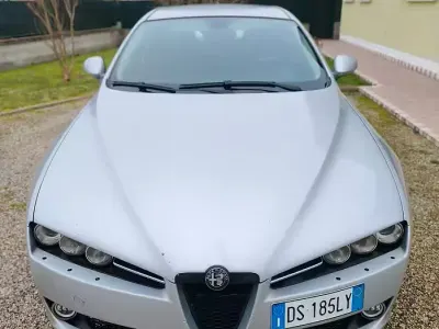 Usata Alfa Romeo 159 150 CV (110 kW) 2008 Grigio Berlina