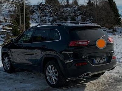 Używany Jeep Cherokee 200 KM (147 kW) 2015 Czarny SUV
