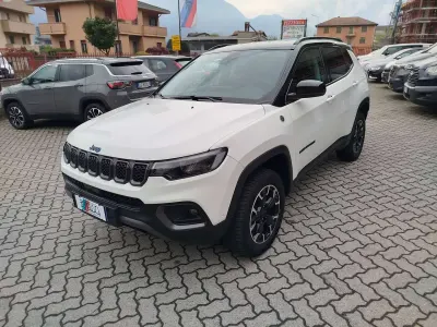 Usata Jeep Compass Trailhawk 179 CV (131 kW) 2023 Bianco SUV