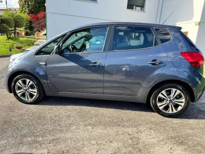 Usata Kia Venga 90 CV (66 kW) 2017 Blu/azzurro Utilitaria