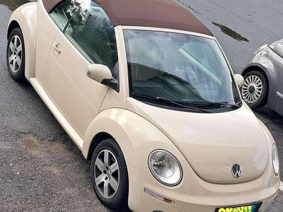 Begagnad VW New Beetle 105 HK (77 kW) 2006 Halvkombi