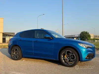 Usata Alfa Romeo Stelvio Veloce 209 CV (153 kW) 2021 Bluazzurro SUV