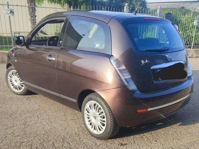 Usata Lancia Ypsilon 69 CV (50 kW) 2011 Marrone Utilitaria