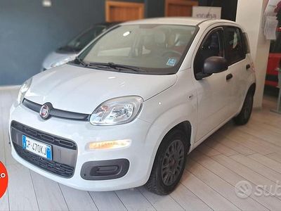 Bianco Usata 2016 Fiat Panda Lounge Berlina | 6990 € (Buon prezzo)