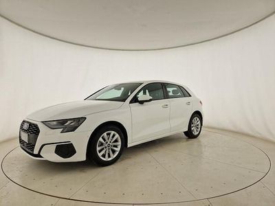Usata Audi A3 Business 110 CV (80 kW) 2023 Bianco ibis Berlina
