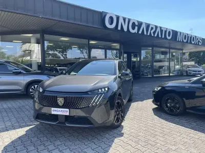 Usata Peugeot 3008 GT-line 145 CV (106 kW) 2025 Grigio SUV