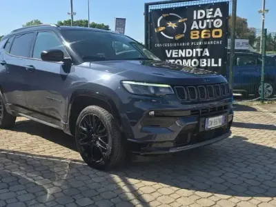 Usata Jeep Compass 179 CV (131 kW) 2023 Blu/azzurro SUV