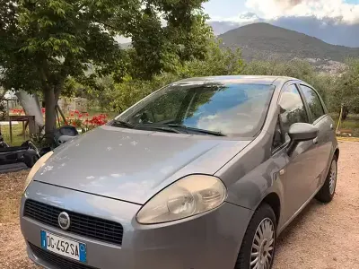 Usata Fiat Grande Punto 65 CV (47 kW) 2007 Grigio Utilitaria