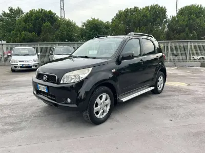 Usata Daihatsu Terios 105 CV (77 kW) 2007 Nero SUV