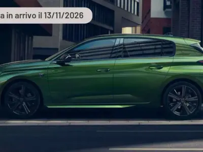 Nouvelle Peugeot 308 GT 61 kW (84 ch) 2025 Argent Berline