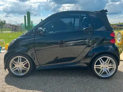 Usata Smart ForTwo Cabrio Brabus 98 CV (72 kW) 2010 Nero Cabrio
