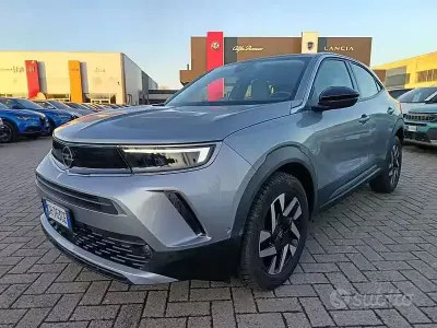 Begagnad Opel Mokka Elegance 131 HK (96 kW) 2022 Grå SUV