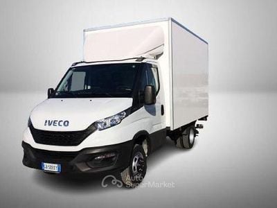 Usata Iveco Daily 136 CV (100 kW) 2020 Bianco Berlina