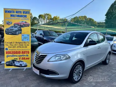 Usata Lancia Ypsilon Gold 69 CV (50 kW) 2012 Grigio Utilitaria