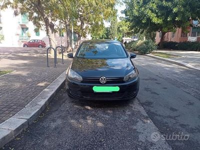 Usata VW Golf VII 102 CV (75 kW) 2012 Nero Berlina
