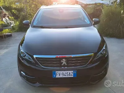 Usata Peugeot 308 SW Allure 131 CV (96 kW) 2019 Nero Station wagon