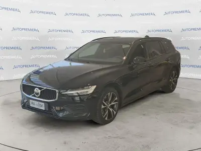Usata Volvo V60 Plus 197 CV (144 kW) 2024 Grigio Station wagon
