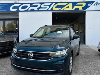 Usata VW Tiguan Life 150 CV (110 kW) 2022 Bluazzurro SUV
