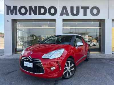Usata Citroën DS3 Chic 68 CV (50 kW) 2011 Rosso Utilitaria