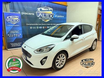 Usata Ford Fiesta 86 CV (63 kW) 2017 Bianco Berlina