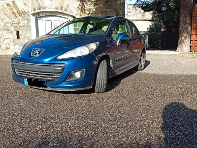 Usata Peugeot 207 2009 Blu Berlina