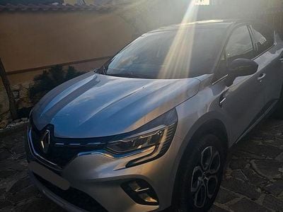 Usata Renault Captur Intens 101 CV (74 kW) 2021 Grigio SUV