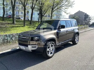 Usado Land Rover Defender SE 200 CV (147 kW) 2024 Amarillo SUV