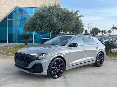 Nuova Audi Q8 S-Line 286 CV (210 kW) 2026 Gray SUV