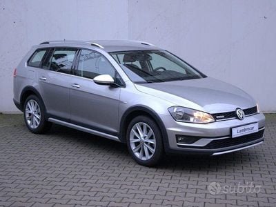Begagnad VW Golf Alltrack 150 HK (110 kW) 2016 Beige Kombi