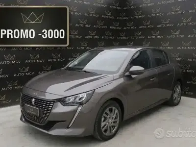 Usata Peugeot 208 Allure 101 CV (74 kW) 2021 Grigio Utilitaria
