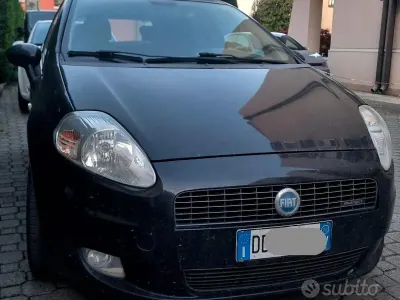 Usata Fiat Grande Punto Dynamic 90 CV (66 kW) 2006 Nero Utilitaria