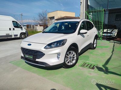 Usata Ford Kuga Titanium 120 CV (88 kW) 2021 Bianco SUV