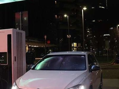 Usata VW Golf VII R 310 CV (228 kW) 2018