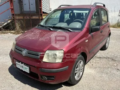 Usata Fiat Panda Dynamic 69 CV (50 kW) 2006 Rosso Utilitaria