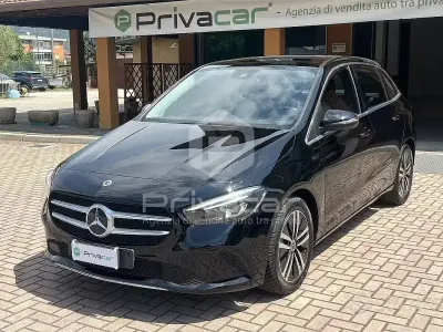 Usata Mercedes B250 Business 160 CV (117 kW) 2021 Nero Utilitaria