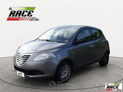 Usata Lancia Ypsilon Gold 69 CV (50 kW) 2013 Grigio Utilitaria