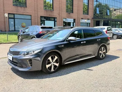 Usata Kia Optima GT-Line 141 CV (103 kW) 2019 Grigio Station wagon