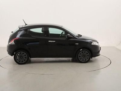 Usata Lancia Ypsilon Gold 69 CV (50 kW) 2021 Utilitaria