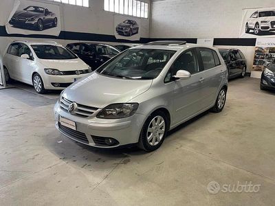 Usata VW Golf V Sportline 115 CV (84 kW) 2007 Grigio Berlina